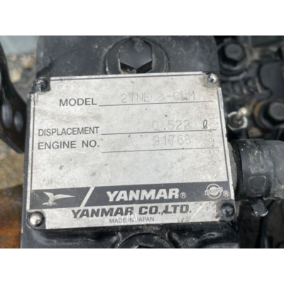 Díly z motoru Yanmar 2TNE68